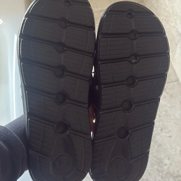 Under Armour Black Slide Sandals with Logo - Picture 4 of 4